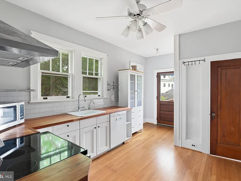 1431 N Fillmore St — Photo 20