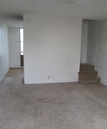 2nd image of 936 Lehua Ave APT 207