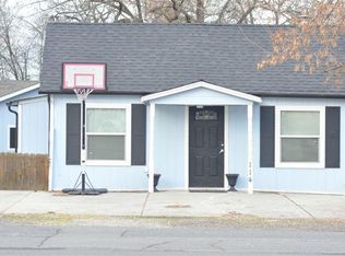 114 Lapree St, Talent, OR 97540