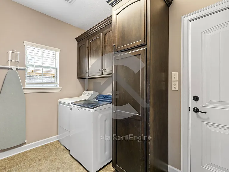 3005 Plateau Dr — Photo 8