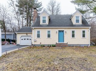 9 Pine St, Townsend, MA 01469