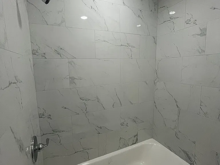 82 Mechanics Ave — Photo 11