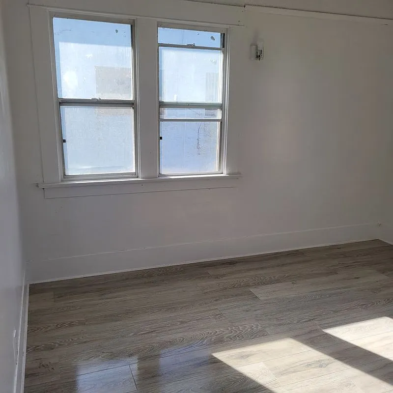 1 bed, 1.0 bath, 900 sqft, $1,795 — Photo 3