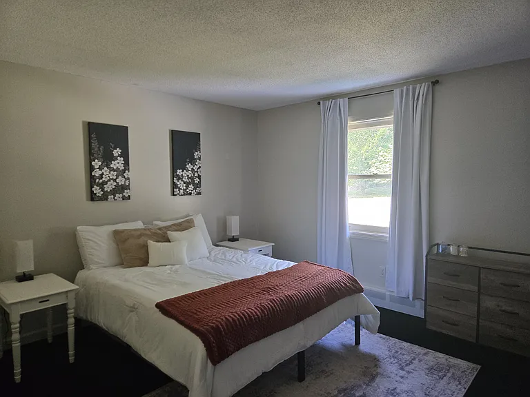 Kimberly Dr — Photo 3