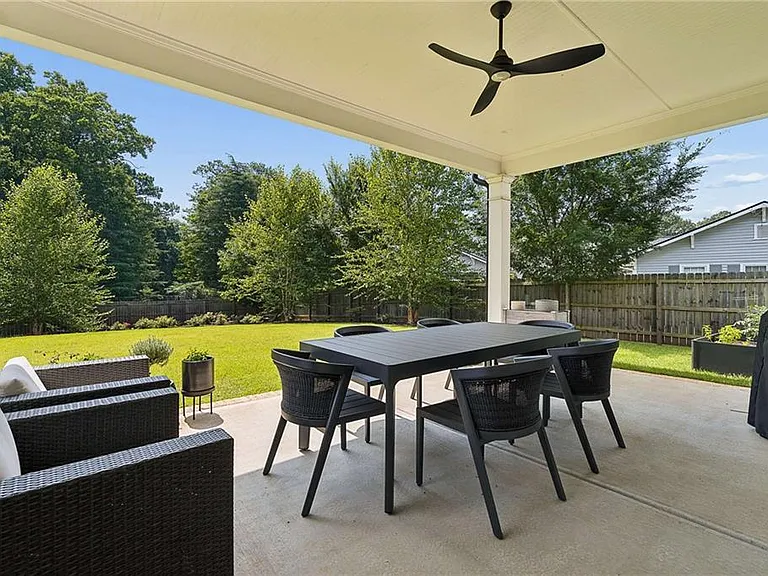 3937 N Cooper Lake Rd SE — Photo 44