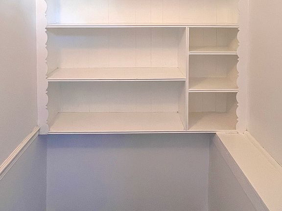 5th image of 3331 W Warner Ave #1