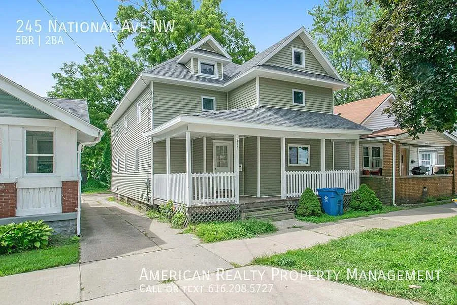 5 bed, 2000 sqft, $3,000 — Photo 1