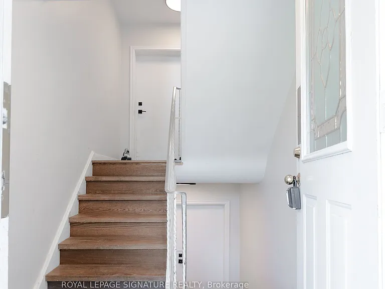 83 Caledonia Rd — Photo 2