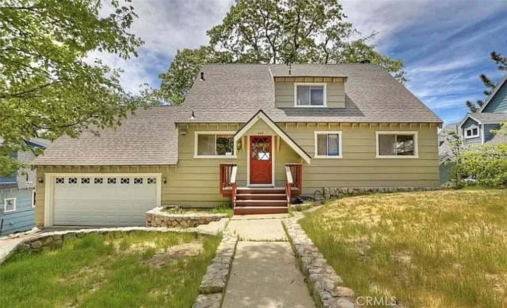 4 bed, 1791 sqft, $3,700 — Photo 1