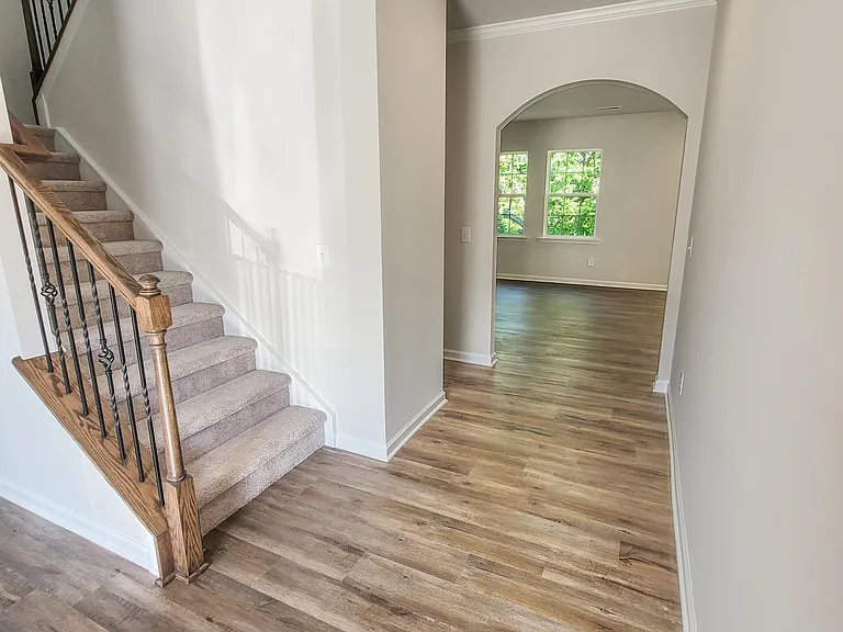 22 Echo Valley Dr — Photo 9