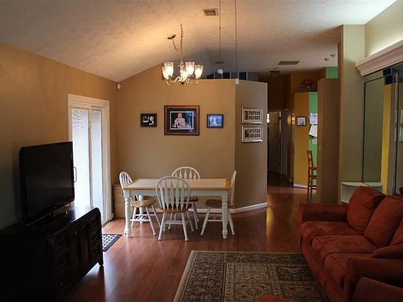 3rd image of 3500 Pepperwood Pl