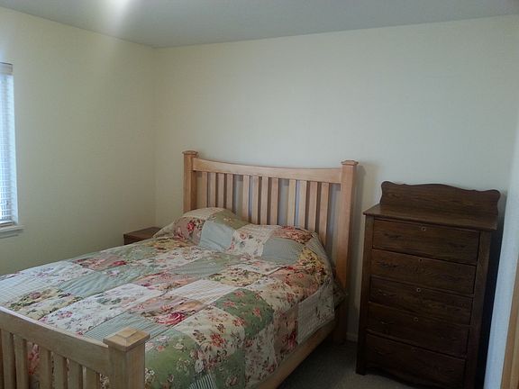 3rd image of 165 Sioux Cir