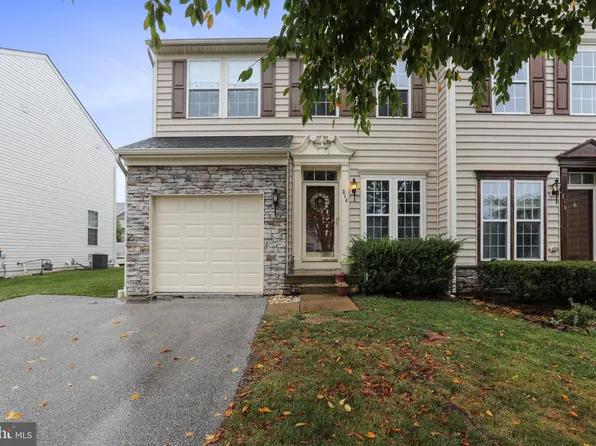 314 Maple Dr, Hanover, PA 17331