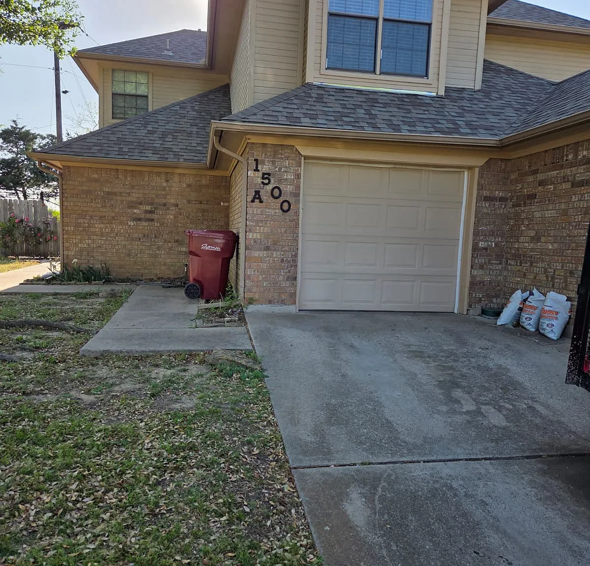 3 bed, 1874 sqft, $1,500 — Photo 1