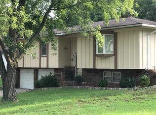 1421 Northfield Park Blvd, Warrensburg, MO 64093