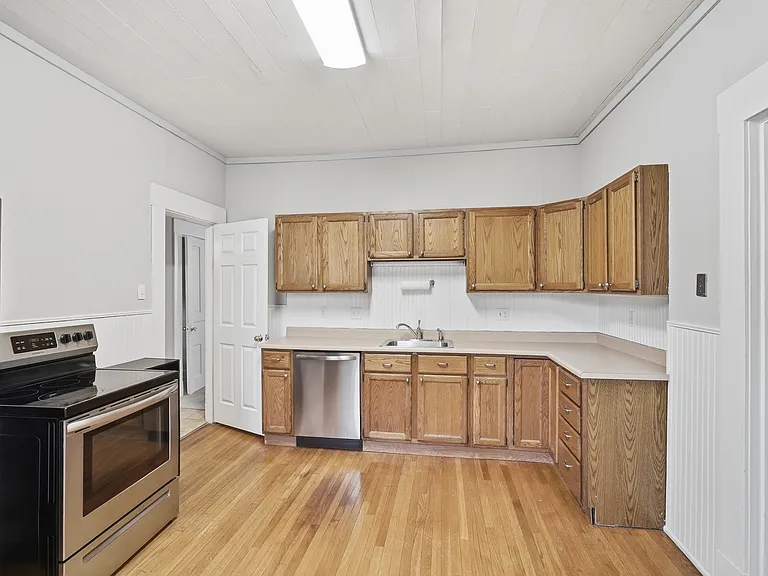 3774 Drake Ave — Photo 13