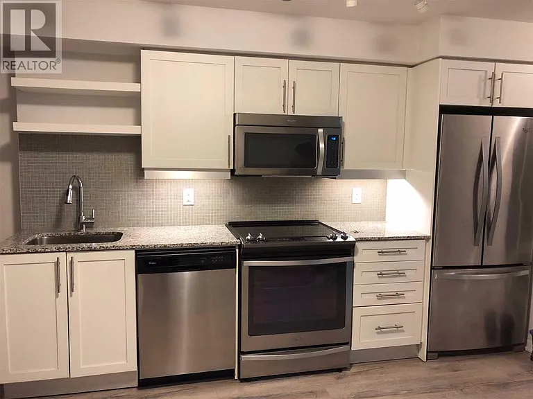 400 Adelaide St E #2202 — Photo 2