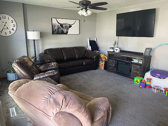 2nd image of 1008 Gales Ave
