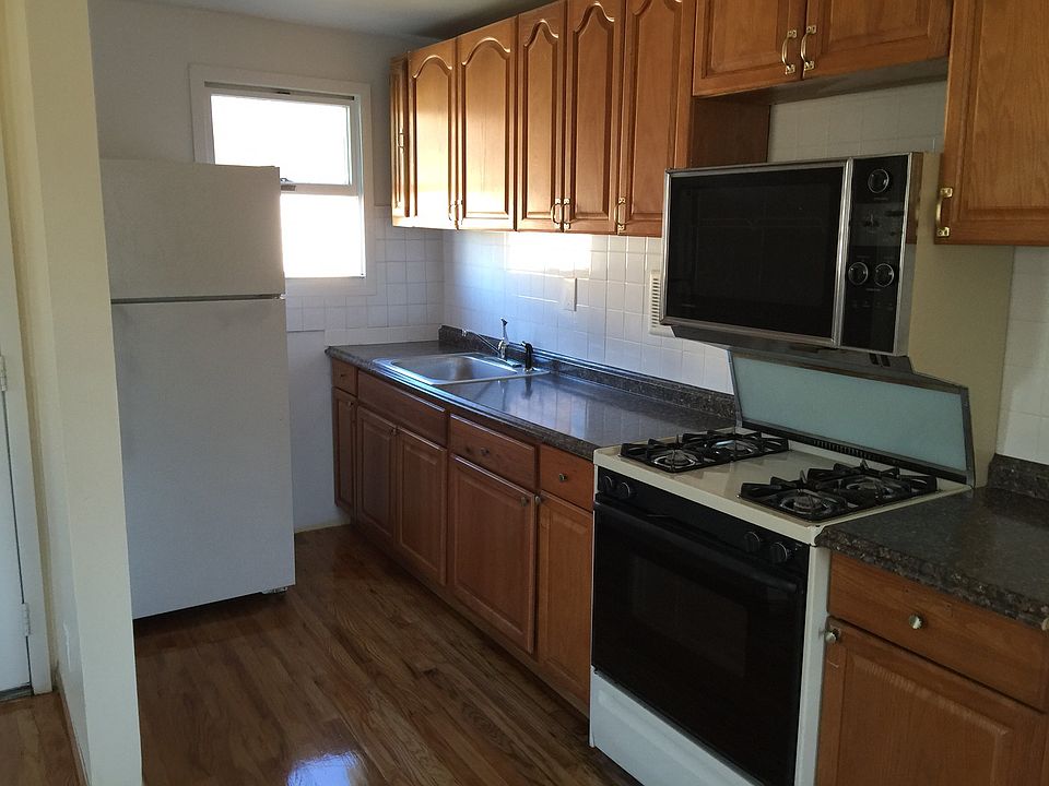 1st image of 21428 36th Ave