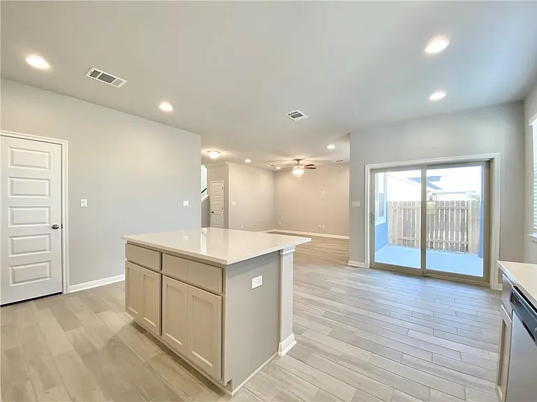 2913 Birch Park Path — Photo 10
