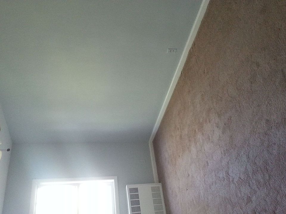 1st image of 2033 E 60th St