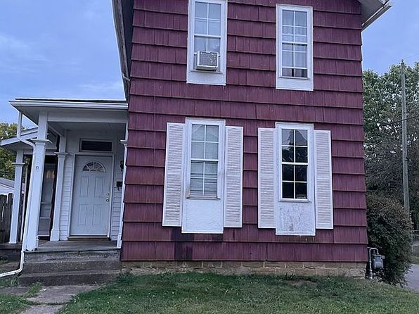 213 W Locust St