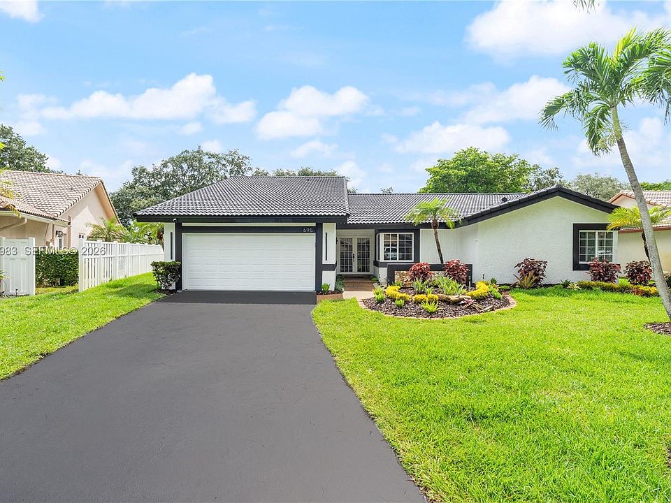 1st image of 695 NW 107th Ln
