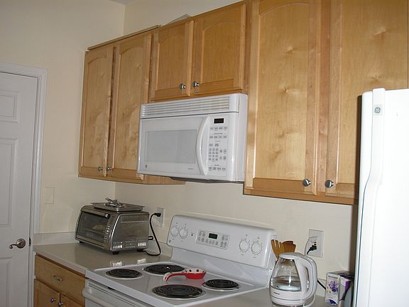5th image of 3914 Penderview Dr APT 522