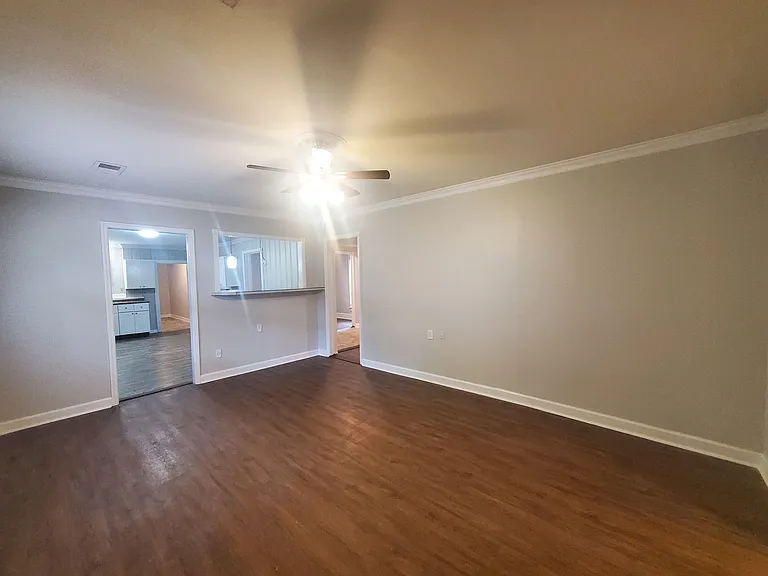 3104 Carlton Ave — Photo 3