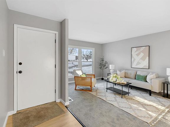 4th image of 1414 Annilo Dr
