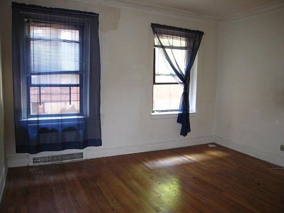 5th image of 144-80 Sanford Ave APT 1E