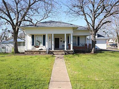 703 Fillmore St Mc Gregor Tx 76657 Zillow