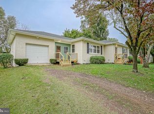 66 W Walnut Rd, Vineland, NJ 08360