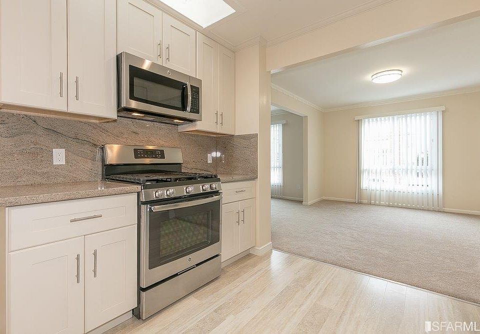 1st image of 215 24th Ave #217