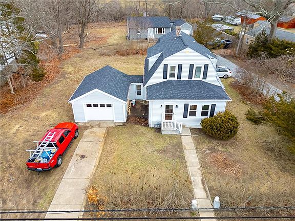 2nd image of 1853 W Shore Rd