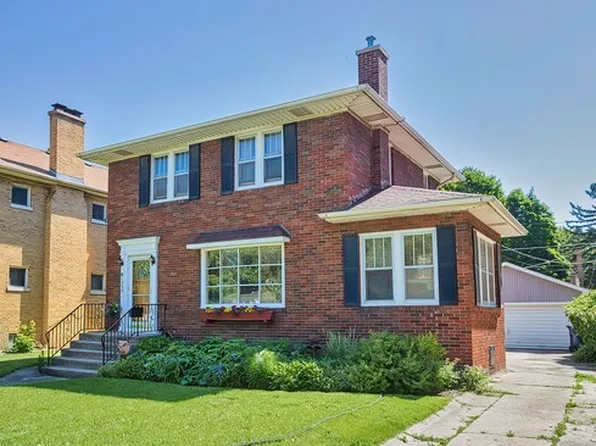 1339 N Jackson St, Waukegan, IL 60085