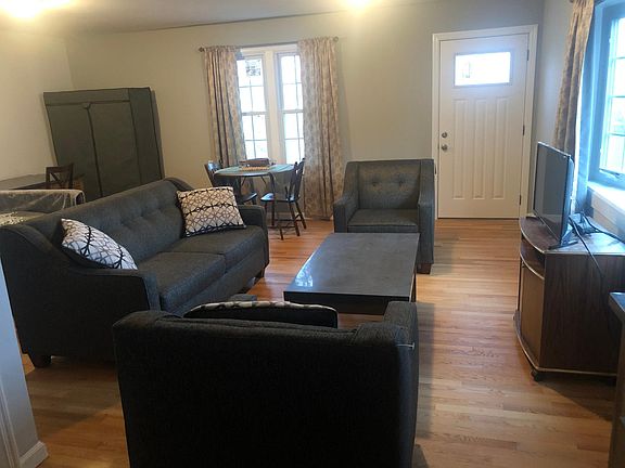 3rd image of 15 Lindsey St