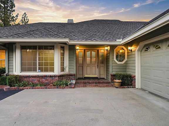 3rd image of 14186 Stanton Cir