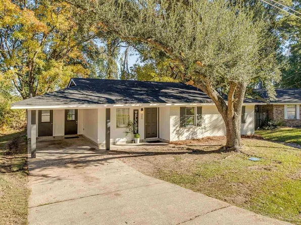 300 Hillside Cir, West Monroe, LA 71291