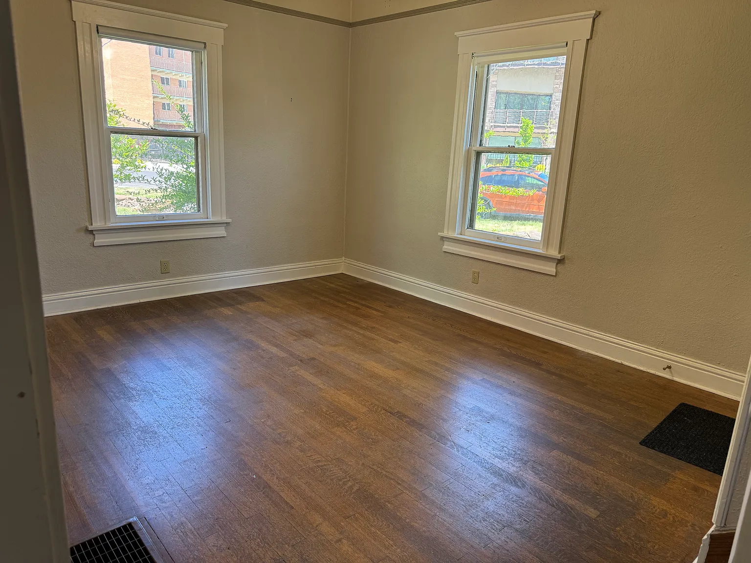 3 bed, 1700 sqft, $2,295 — Photo 3