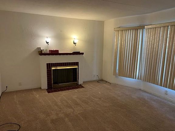 3rd image of 1125 T St
