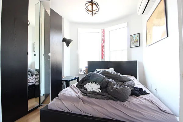 Rented by EXR | media 56