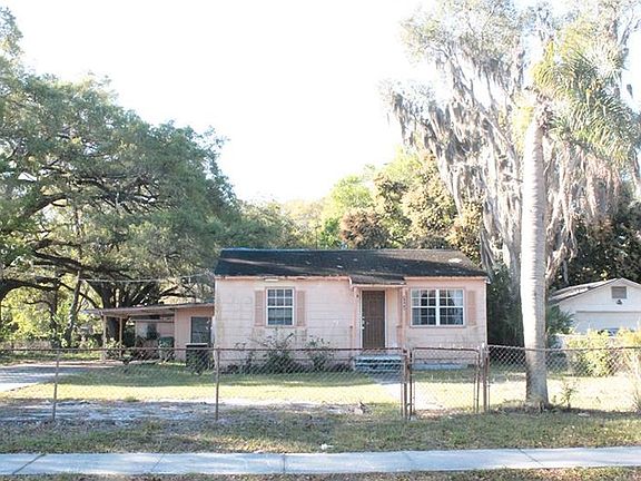 4th image of 2606 9th Ave E