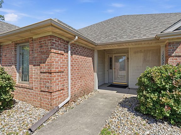 3rd image of 12232 Blaceberry Dr
