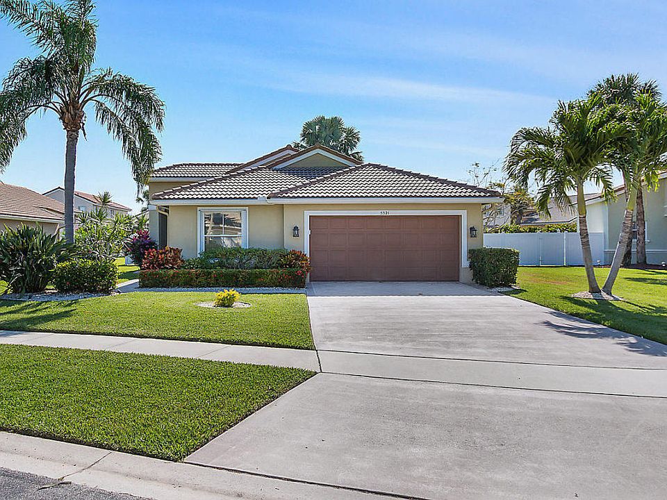 1st image of 5321 Oakmont Village Cir