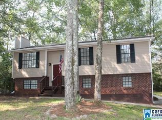 105 Woodridge Cir, Trussville, AL 35173