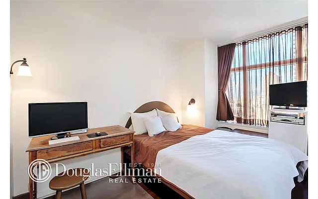 Sold by Douglas Elliman | media 3