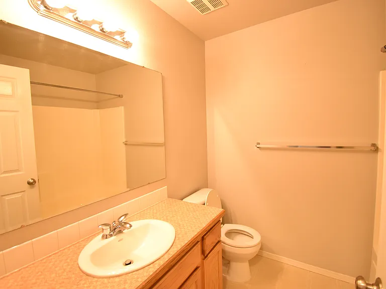 354 E Carver Dr — Photo 8