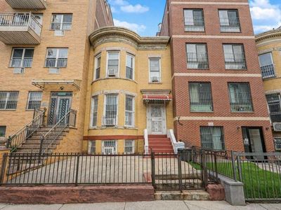 945 55th St, Brooklyn, NY, 11219
