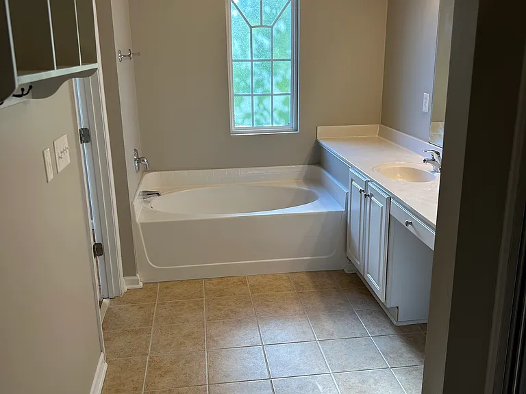 436 Lazy Creek Ln — Photo 15